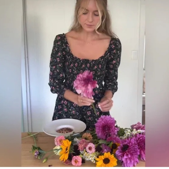 The Norah Floral Long Sleeve Square Neck Mini Nap Dress Size XXS Feminine - Picture 5 of 15